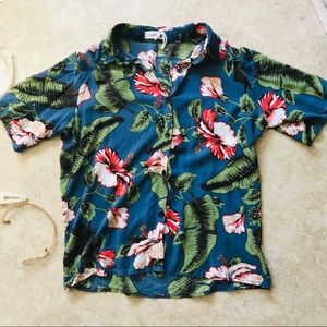 NWOT Hawaiian shirt super cute vintage style